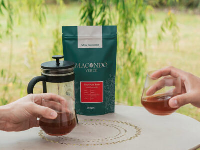 8 Pasos para preparar café en tu cafetera francesa Macondo cafe